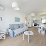 Modern - Avenida Mar 1 - 150 Mts Da