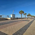 Modern - Avenida Mar 1 - 150 Mts Da