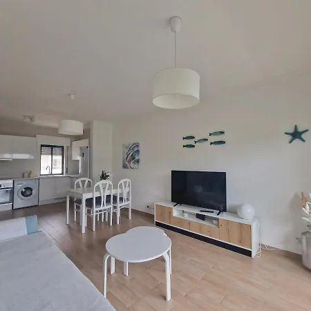 Modern - Avenida Mar 1