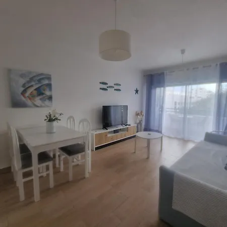 Modern - Avenida Mar 1