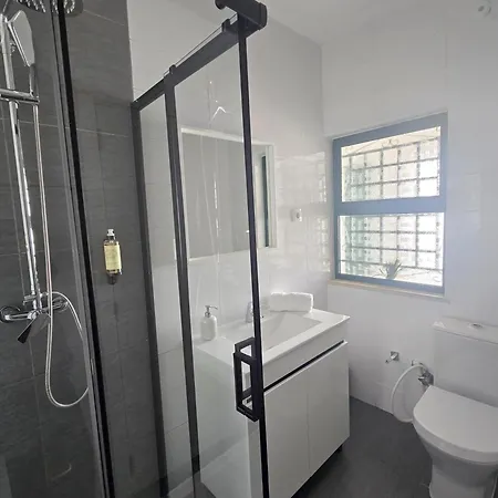 Modern - Avenida Mar 1 - 150 Mts Da كوارتيرا